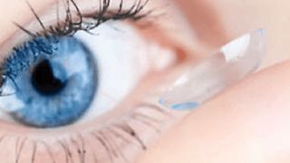 Coronavirus eyes and contact lenses